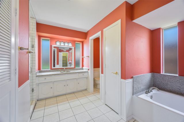 9233 Middle Glen Drive, Dallas, TX 75243