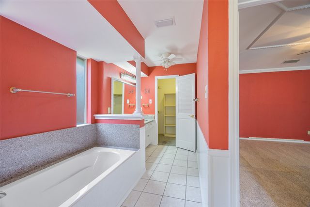 9233 Middle Glen Drive, Dallas, TX 75243