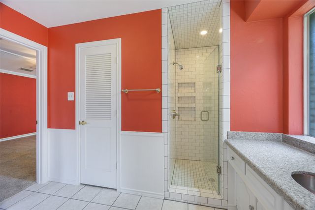 9233 Middle Glen Drive, Dallas, TX 75243