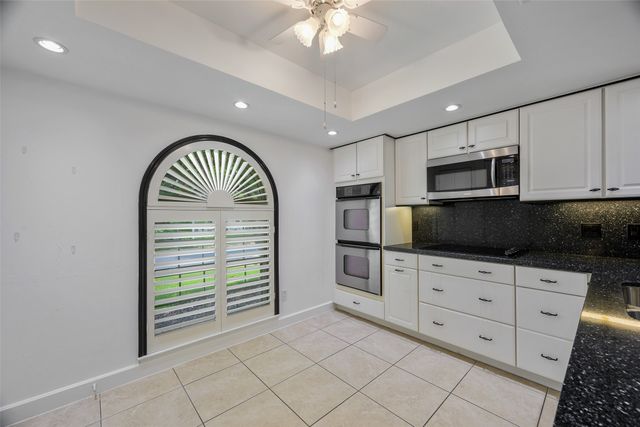 9233 Middle Glen Drive, Dallas, TX 75243