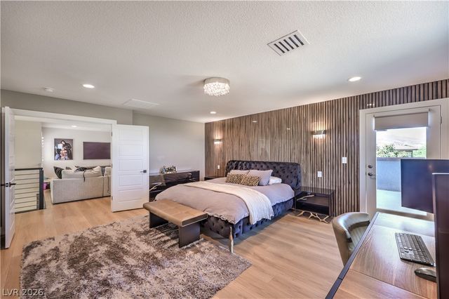 10470 Dove Meadow Way, Las Vegas, NV 89135