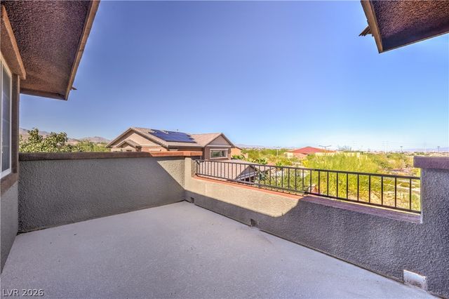 10470 Dove Meadow Way, Las Vegas, NV 89135