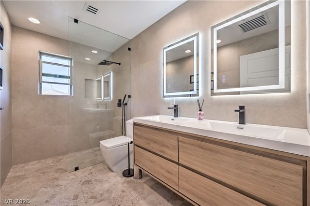 10470 Dove Meadow Way, Las Vegas, NV 89135