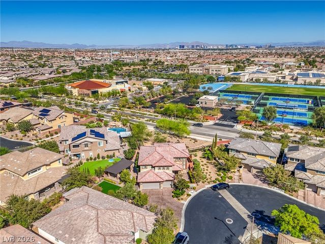 10470 Dove Meadow Way, Las Vegas, NV 89135