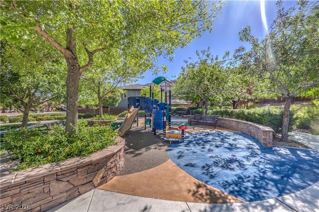 10470 Dove Meadow Way, Las Vegas, NV 89135