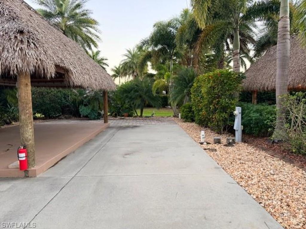 10212 Yellowtop TRL, FORT MYERS, FL 33905 — photo 3