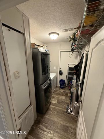 97 Oaks Plantation Road, St. Helena Island, SC 29920