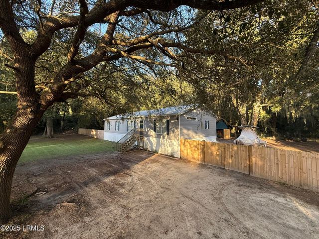97 Oaks Plantation Road, St. Helena Island, SC 29920