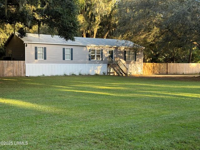 97 Oaks Plantation Road, St. Helena Island, SC 29920