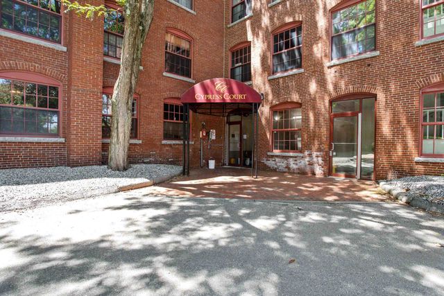 335 Cypress St Apt 3B, Manchester, NH 03102