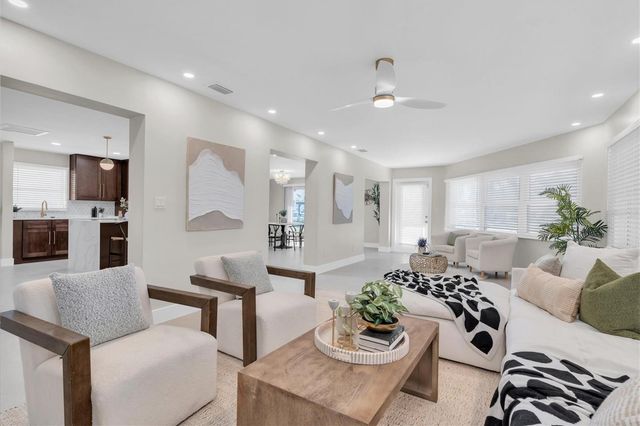 10100 PARADISE BOULEVARD, Treasure Island, FL 33706