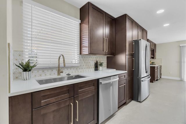 10100 PARADISE BOULEVARD, Treasure Island, FL 33706