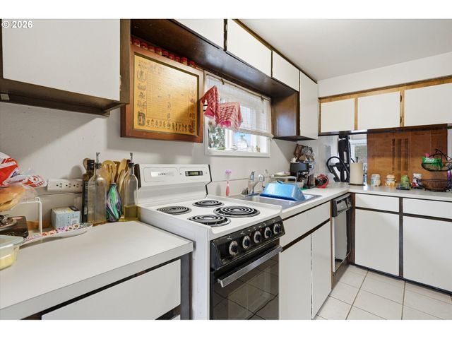 177 Nw EBBERTS Ave, Hillsboro, OR 97124