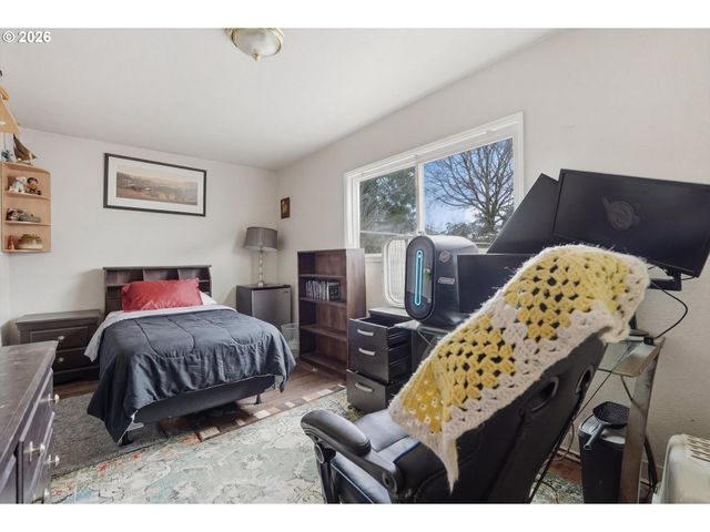 177 Nw EBBERTS Ave, Hillsboro, OR 97124