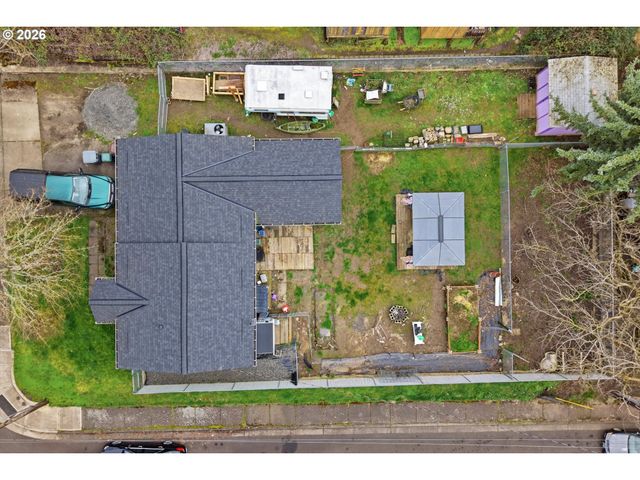 177 Nw EBBERTS Ave, Hillsboro, OR 97124