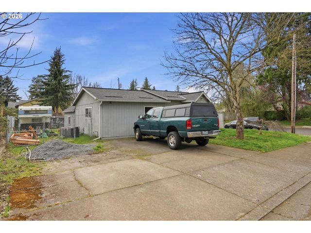 177 Nw EBBERTS Ave, Hillsboro, OR 97124