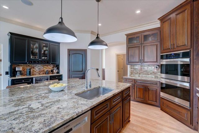 5732 Tuscany Lane, Waunakee, WI 53597