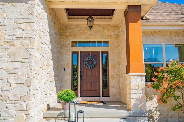 5732 Tuscany Lane, Waunakee, WI 53597