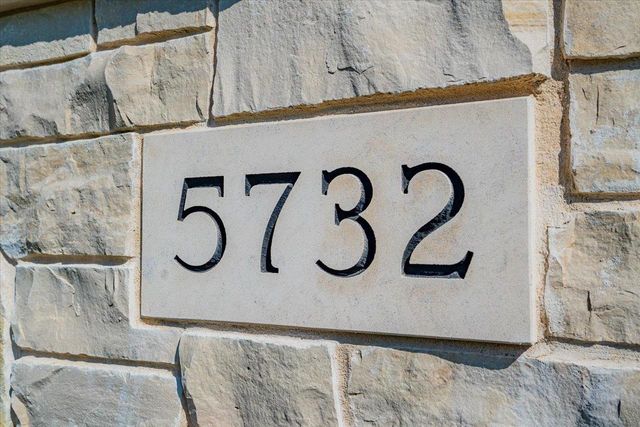 5732 Tuscany Lane, Waunakee, WI 53597