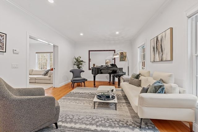 233 Rice Rd, Wayland, MA 01778