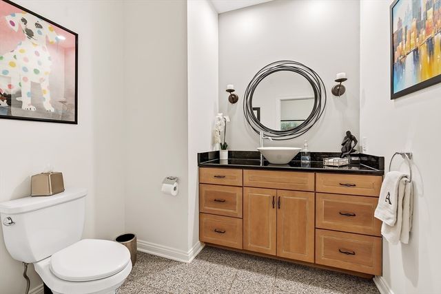 233 Rice Rd, Wayland, MA 01778