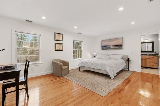 233 Rice Rd, Wayland, MA 01778