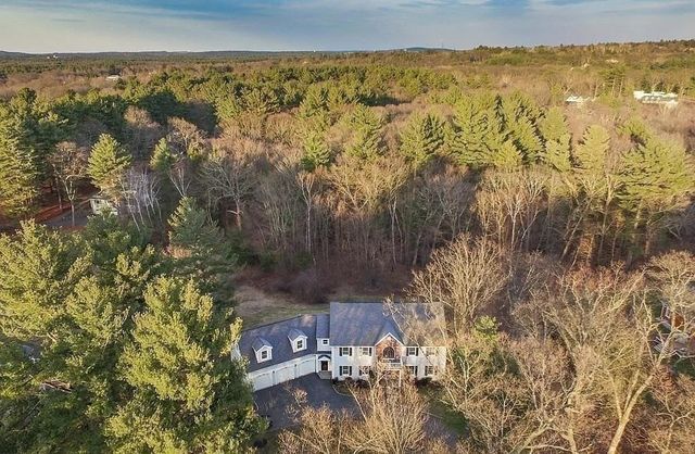 233 Rice Rd, Wayland, MA 01778