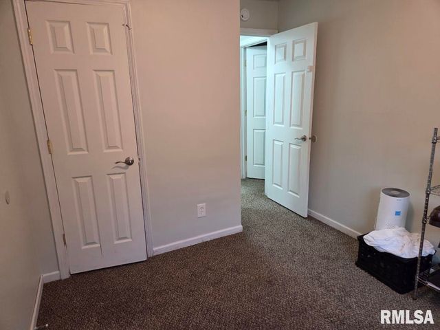 5720 N FROSTWOOD Parkway, Peoria, IL 61615