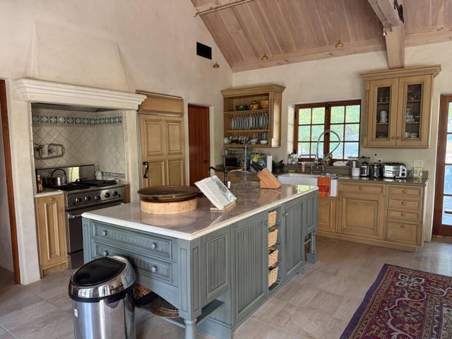 18516 Skyline Boulevard, Los Gatos, CA 95033