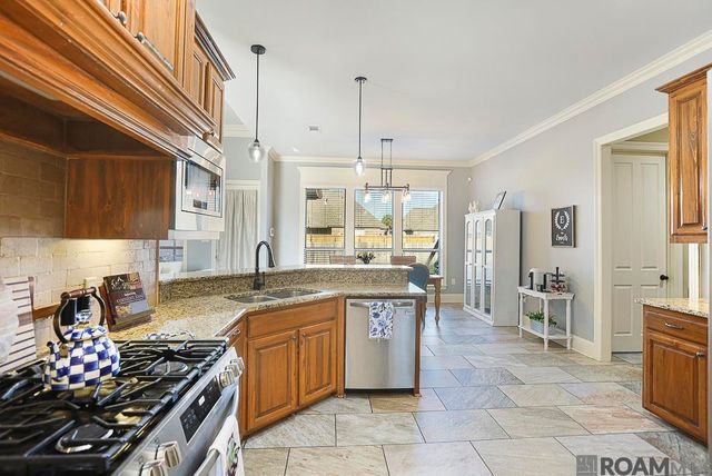 30957 Cambridge Dr, Walker, LA 70785