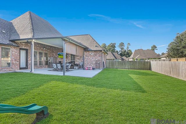 30957 Cambridge Dr, Walker, LA 70785