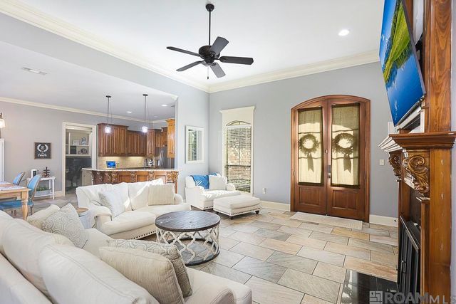 30957 Cambridge Dr, Walker, LA 70785