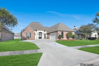 30957 Cambridge Dr, Walker, LA 70785