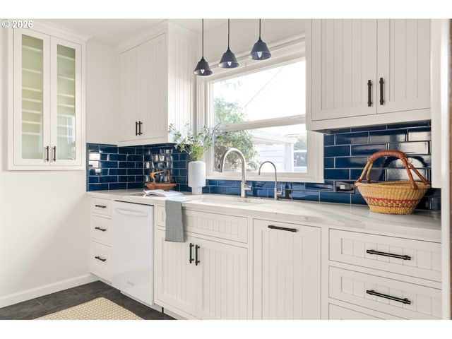 1606 N ALBERTA St, Portland, OR 97217