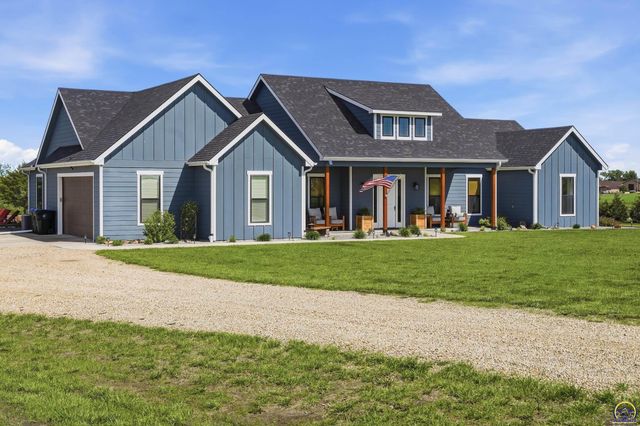 5740 SW Valencia RD, Topeka, KS 66610