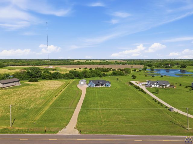 5740 SW Valencia RD, Topeka, KS 66610