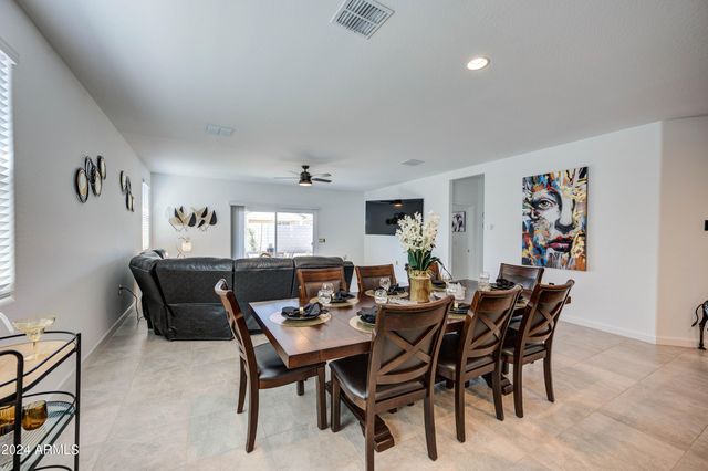 3353 W SHANLEY Avenue, Apache Junction, AZ 85120