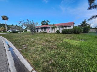 9900 NW 39th Court, Coral Springs, FL 33065
