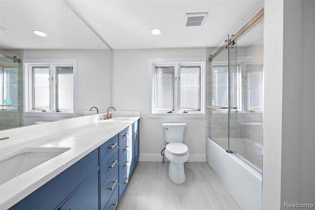 4505 Linwood Street, West Bloomfield, MI 48324