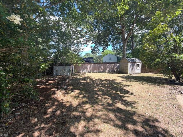 5360 Beaufain BLVD, Virginia Beach, VA 23464