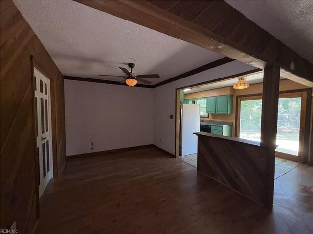 5360 Beaufain BLVD, Virginia Beach, VA 23464