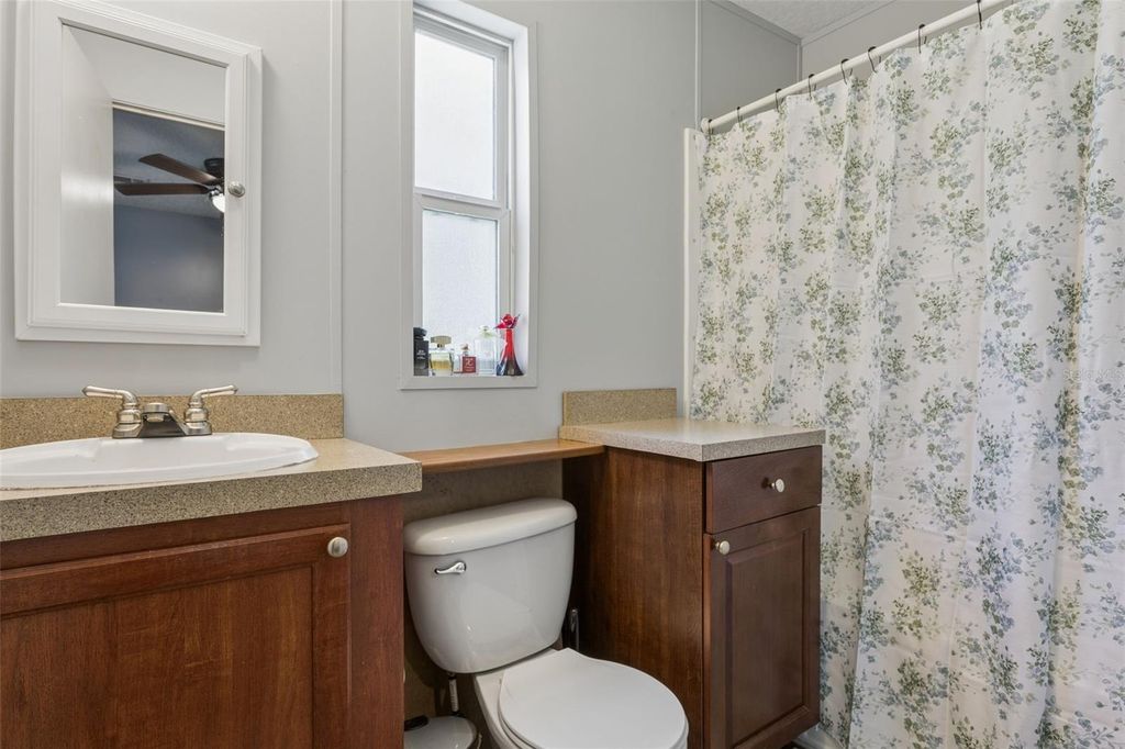 Image 22 of property listing at 5603 JOYCE SHEFFIELD LANE, Plant City, FL 33565
