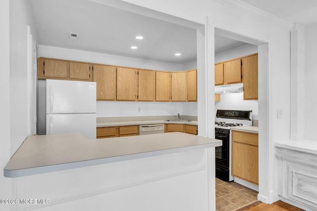 508 Harding Road 3, Freehold, NJ 07728