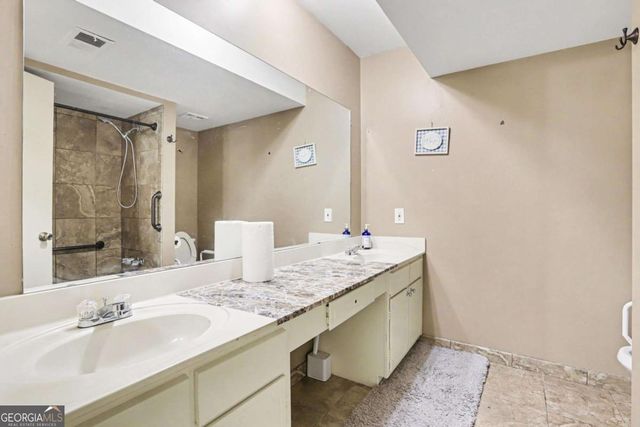 6851 Roswell Road D17, Atlanta, GA 30328