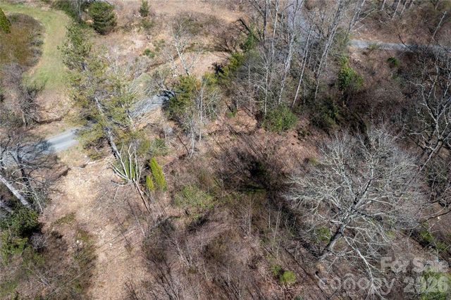 99 Banjo Branch Road, Burnsville, NC 28714