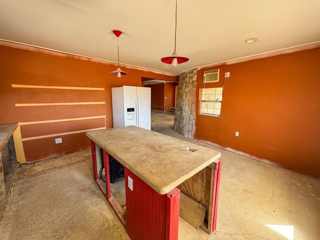 400 N Smiling Dog Trail, Terlingua, TX 79830