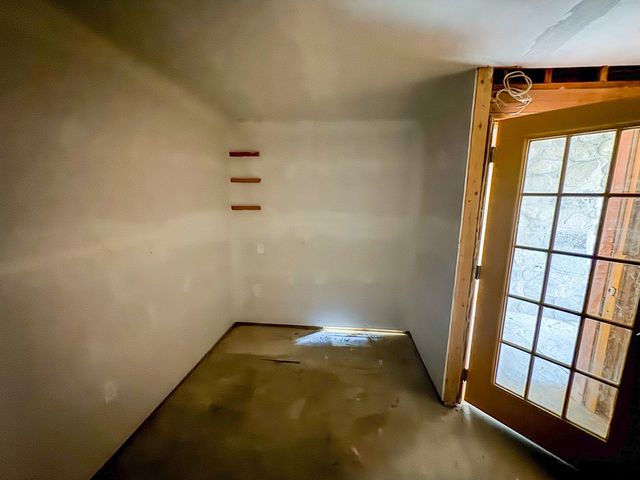 400 N Smiling Dog Trail, Terlingua, TX 79830