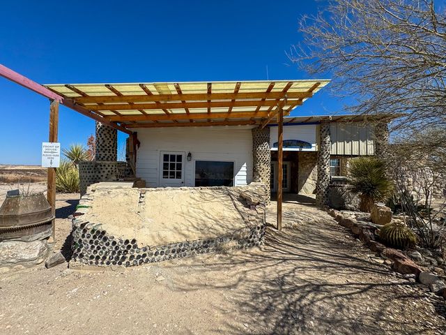 400 N Smiling Dog Trail, Terlingua, TX 79830