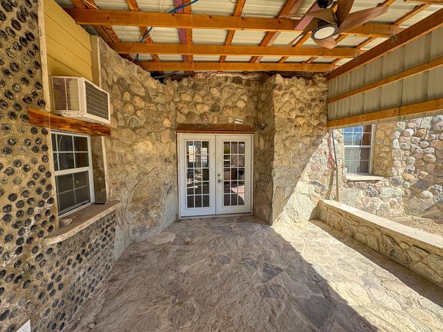 400 N Smiling Dog Trail, Terlingua, TX 79830