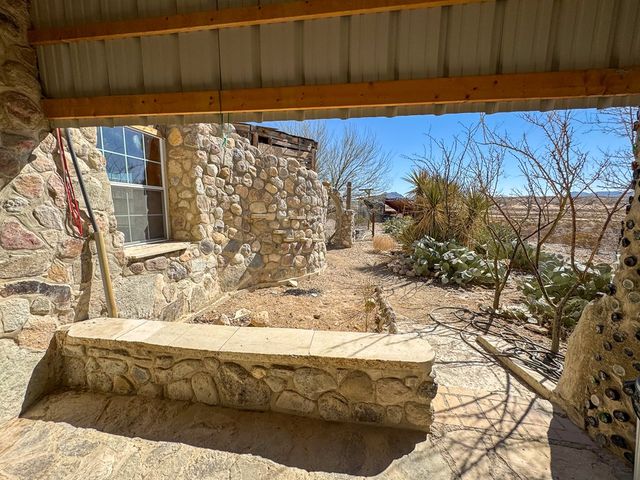 400 N Smiling Dog Trail, Terlingua, TX 79830